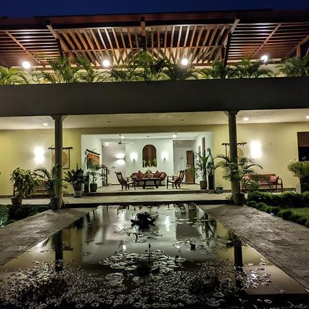 Khomba Lodge 坦加拉 外观 照片