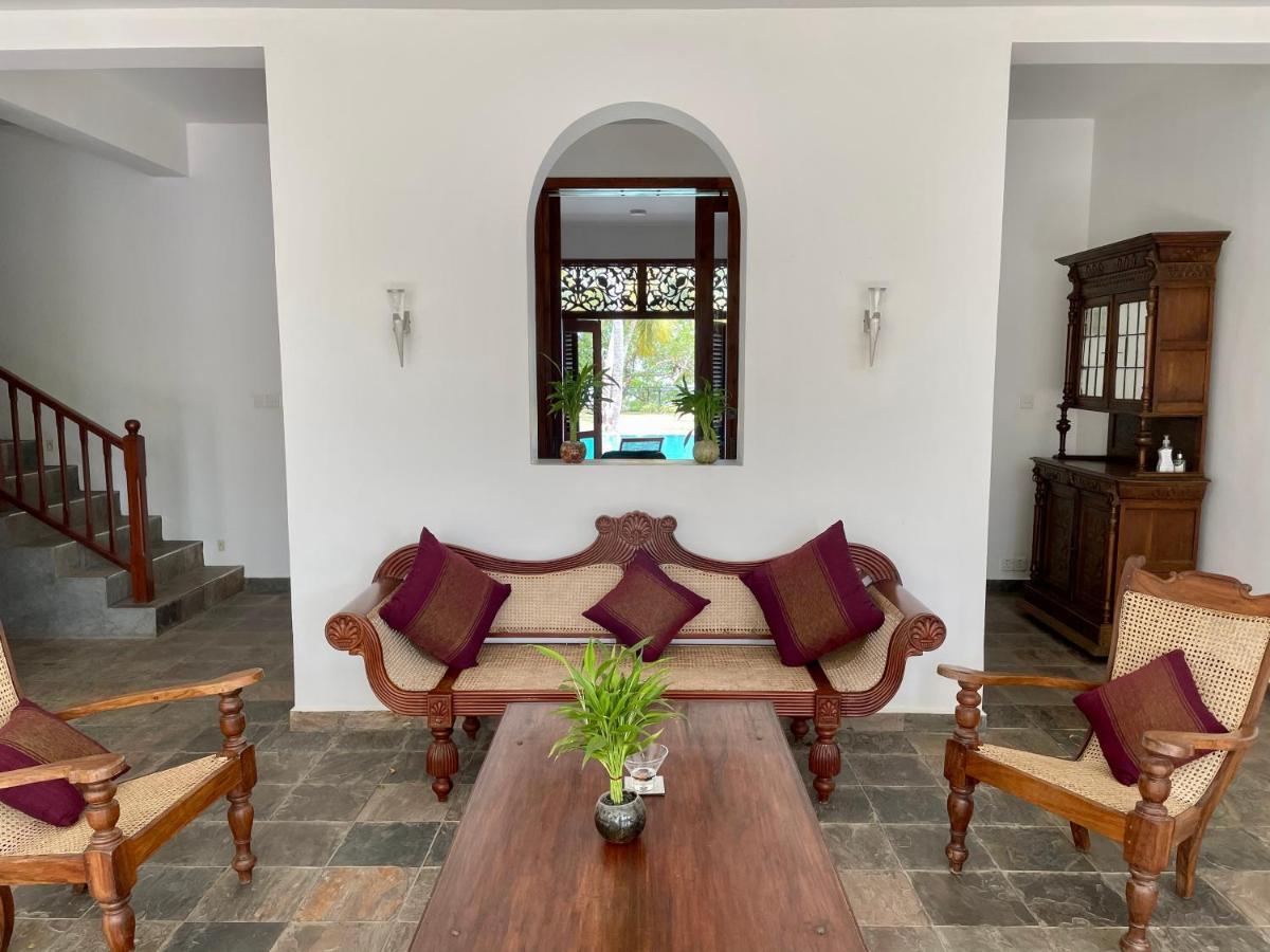 Khomba Lodge 坦加拉 外观 照片