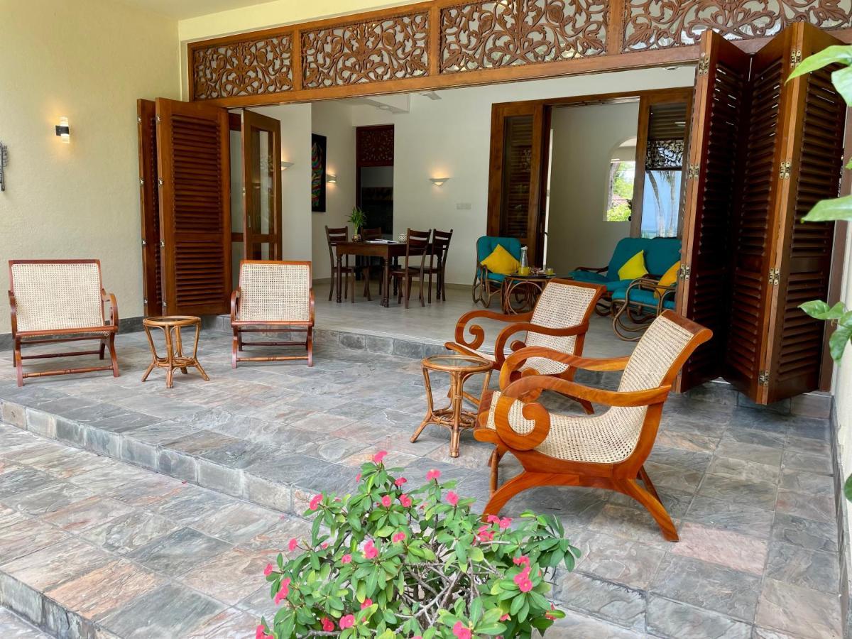 Khomba Lodge 坦加拉 外观 照片