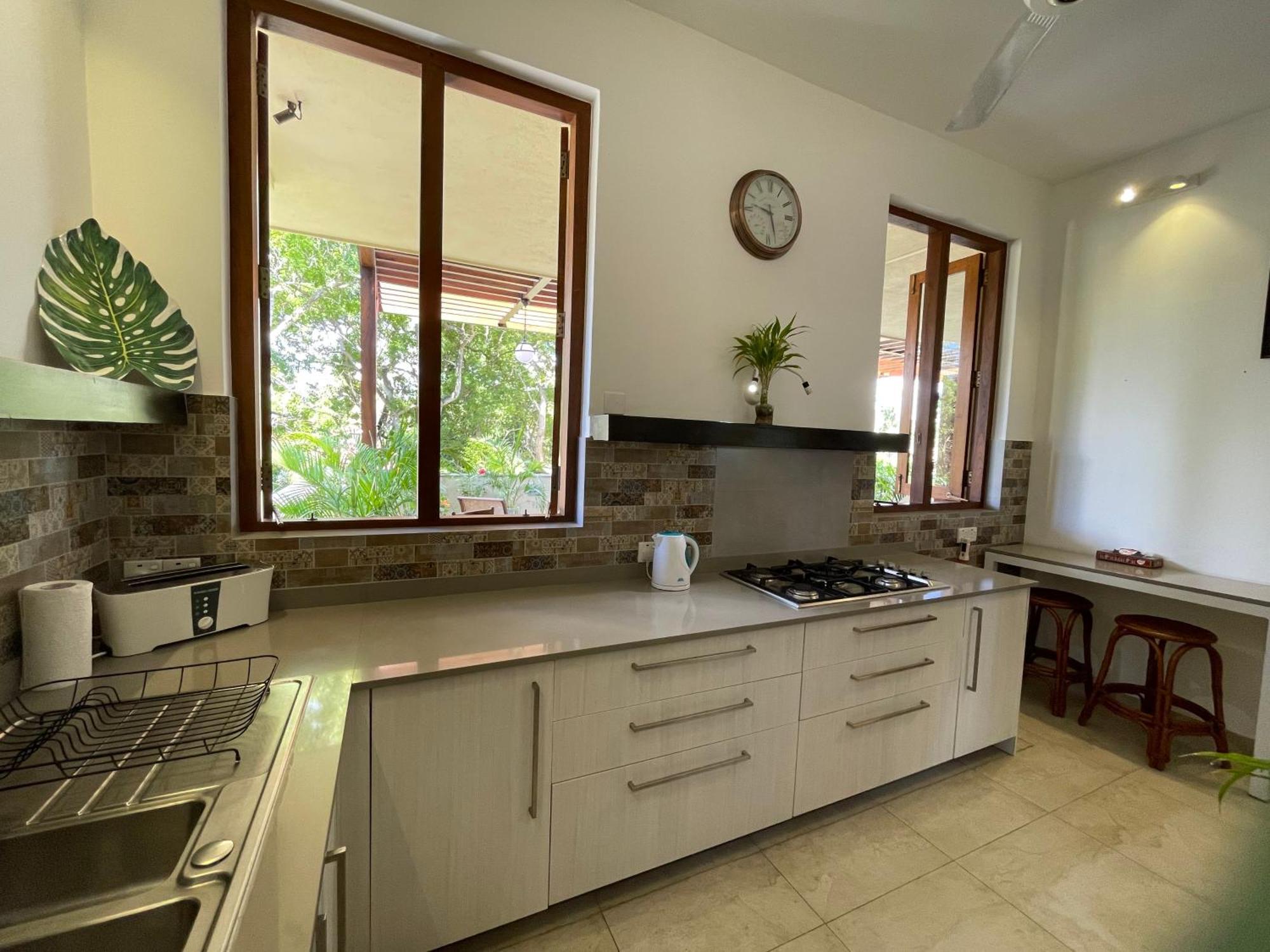 Khomba Lodge 坦加拉 外观 照片