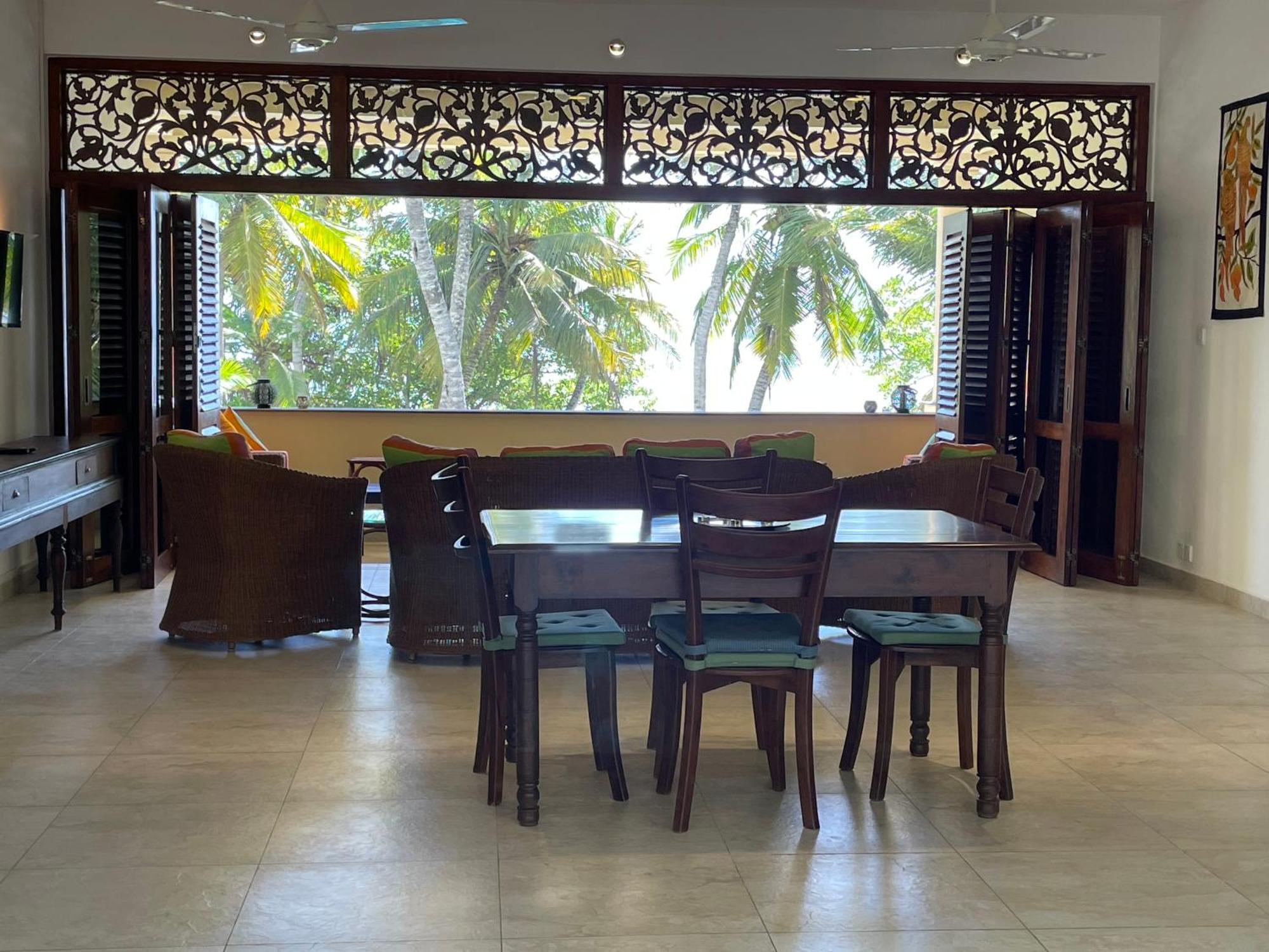 Khomba Lodge 坦加拉 外观 照片