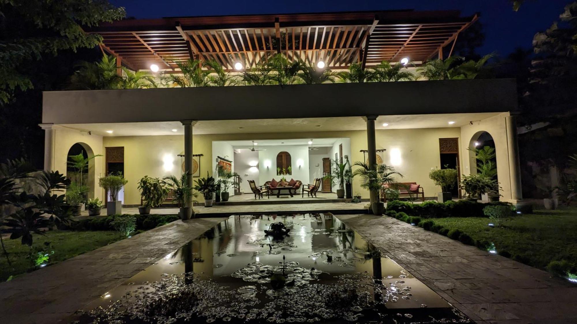 Khomba Lodge 坦加拉 外观 照片